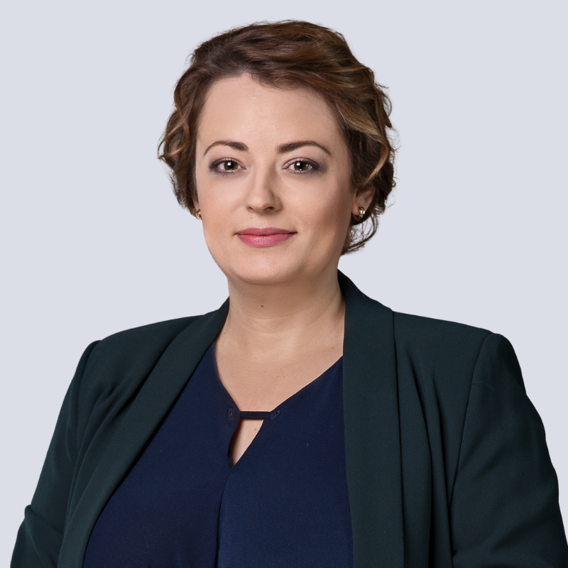 dr Joanna Łuczak-Tarka
